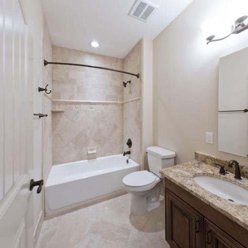 Tuscana Luxury Apartments Interior - Bathroom